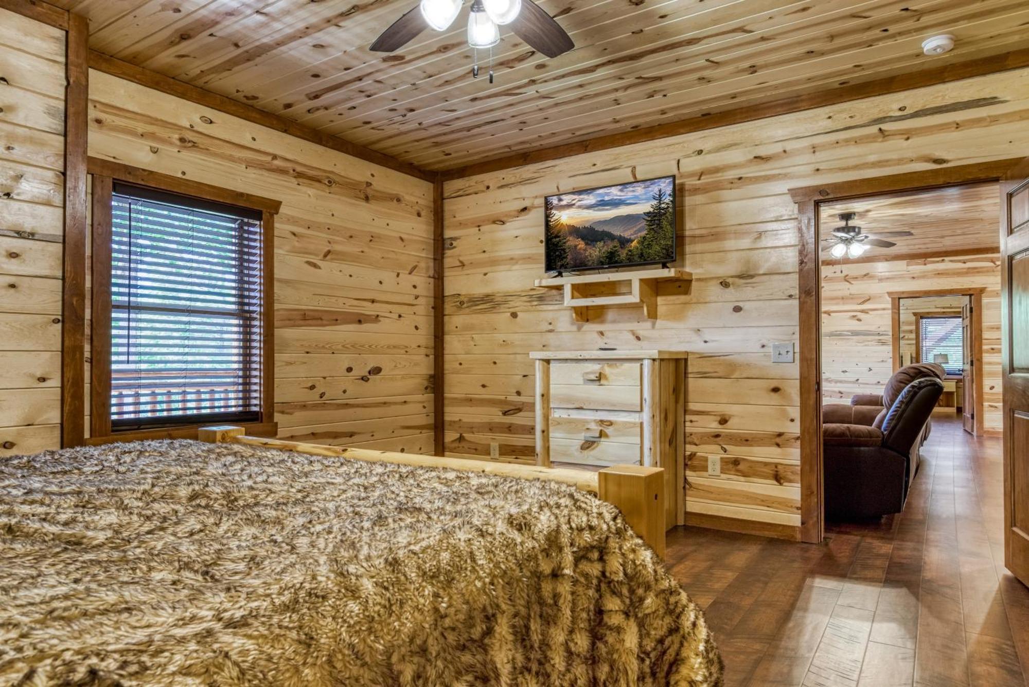 Majestic Splash- 8 Bedroom, Indoor Pool, Hot Tub, 1089 Free Tickets Each Paid Day, Dollywood 세비어빌 외부 사진