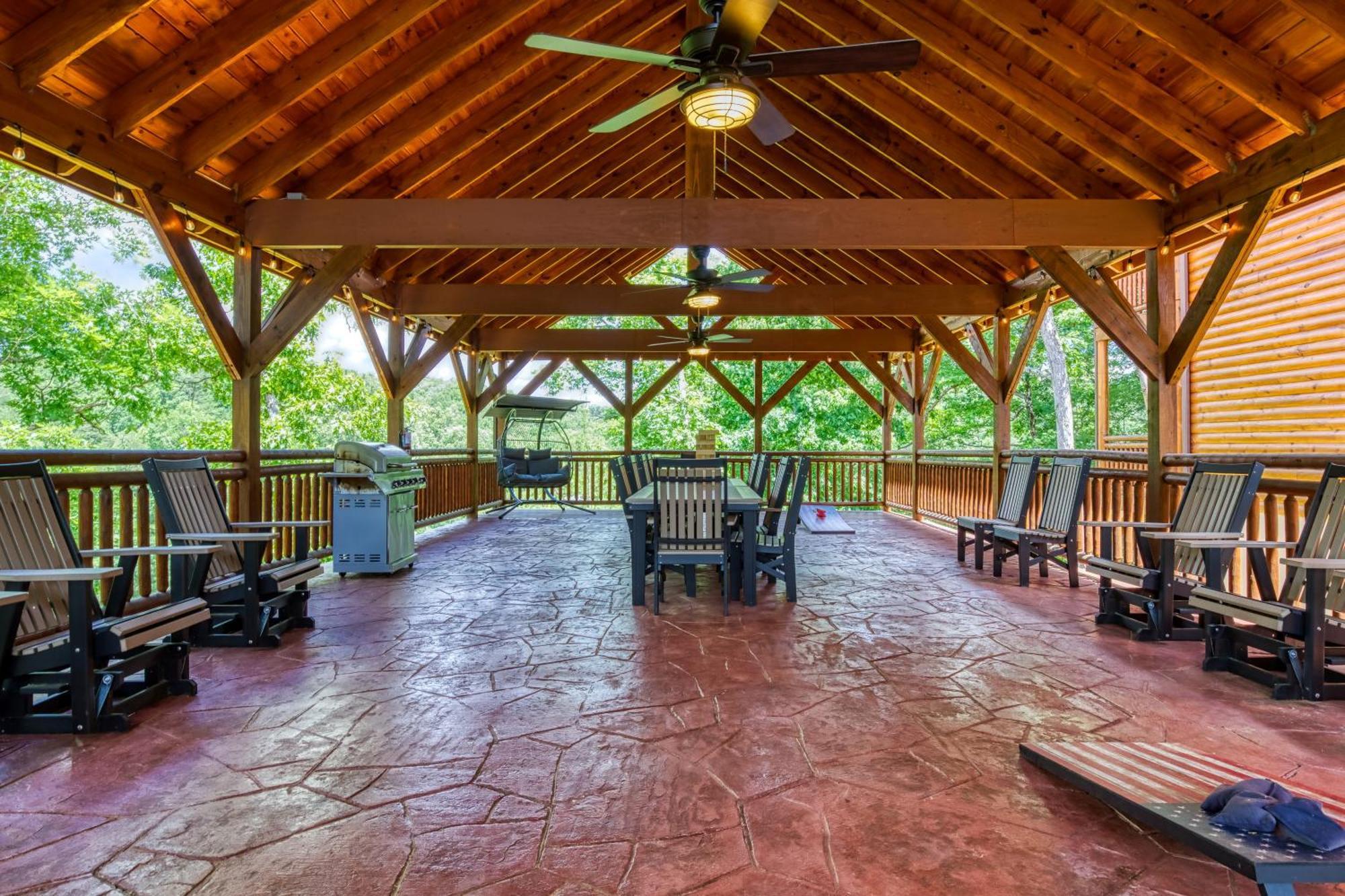 Majestic Splash- 8 Bedroom, Indoor Pool, Hot Tub, 1089 Free Tickets Each Paid Day, Dollywood 세비어빌 외부 사진