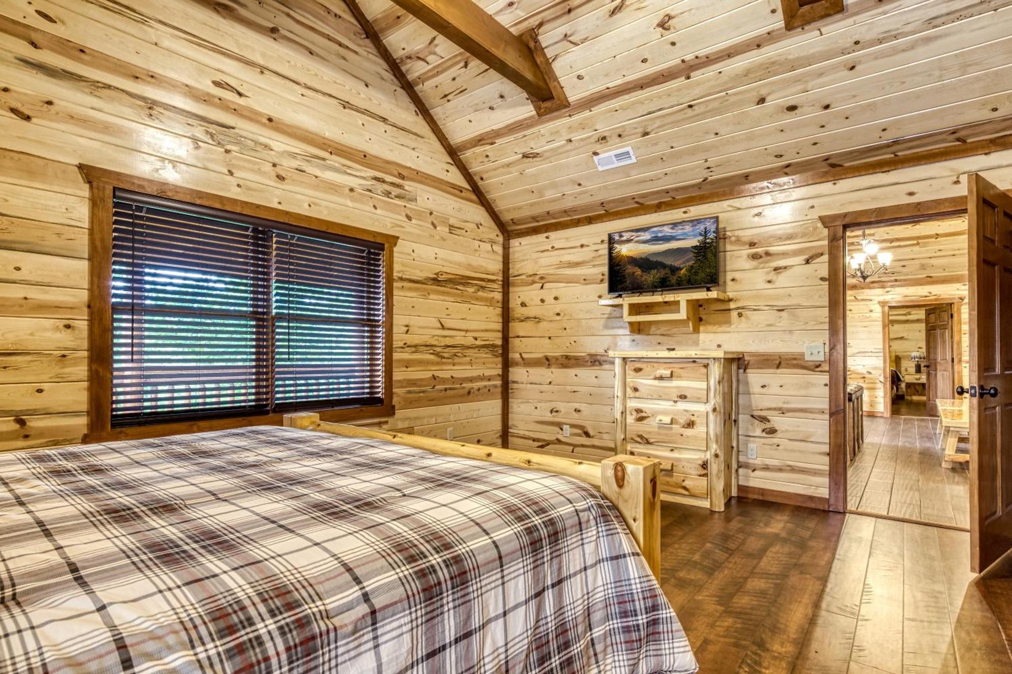 Majestic Splash- 8 Bedroom, Indoor Pool, Hot Tub, 1089 Free Tickets Each Paid Day, Dollywood 세비어빌 외부 사진